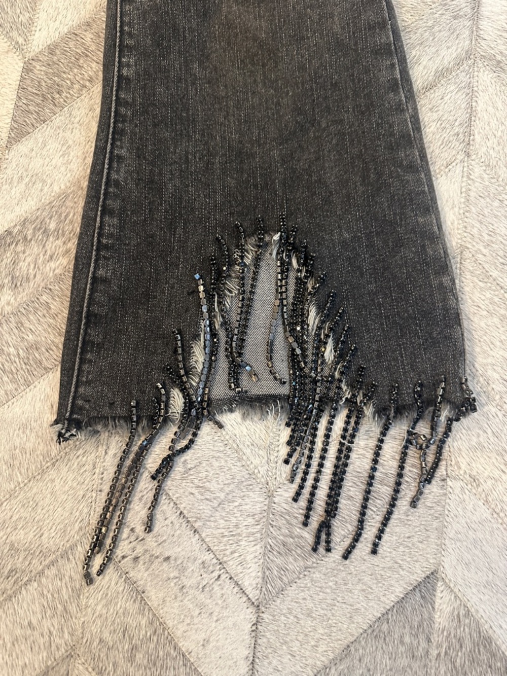 Frayed rhinestone fringe hem Women's High-Rise Jeans Medium - Picture 2 of 7